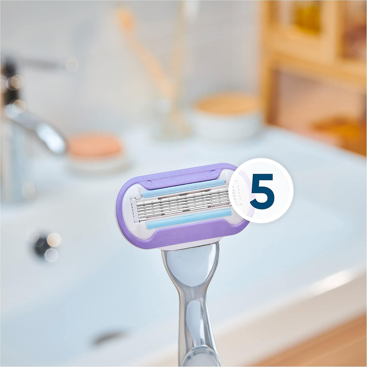 Gillette Venus Deluxe Smooth Platinum Women's Razor image 5